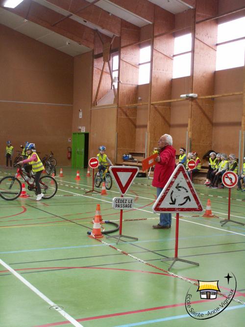 Matinée prévention routière en vélo pour les CM2